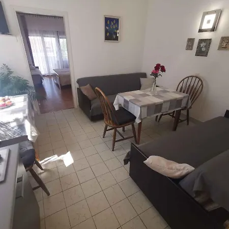 Apartment In 27812 Crikvenica